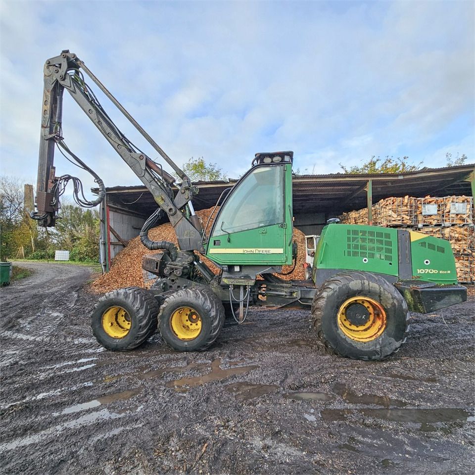 John Deere 1070 Eco III - Procesadora forestal: foto 2 John Deere 1070 Eco III - Procesadora forestal: foto 2