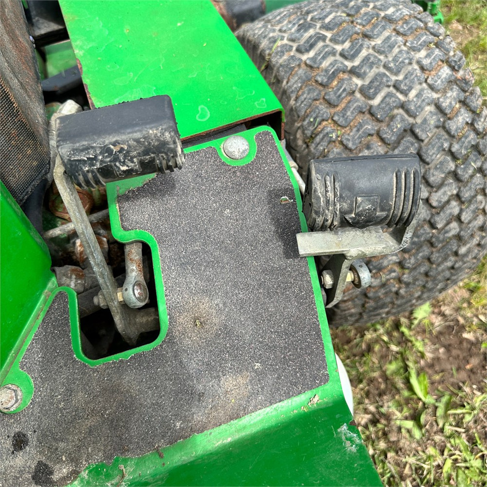 Cortacésped John Deere 2653A: foto 16