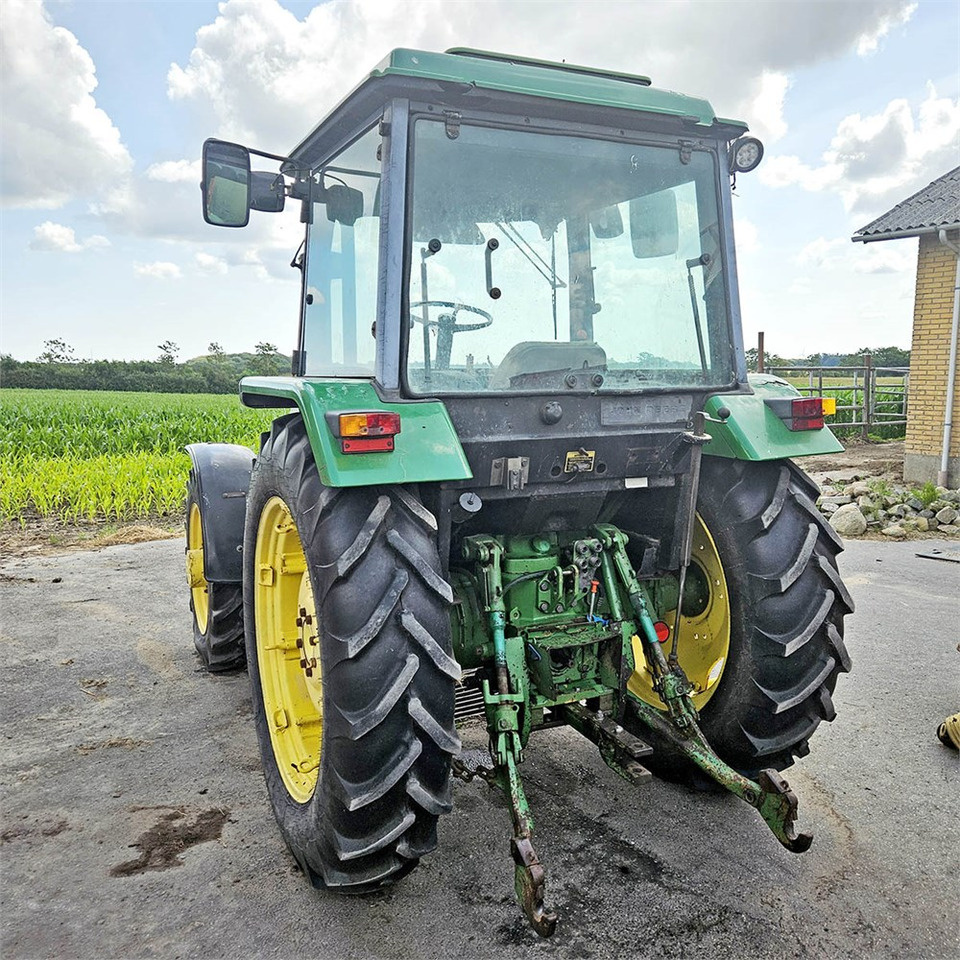John Deere 2850 MFWD - Tractor: foto 4 John Deere 2850 MFWD - Tractor: foto 4