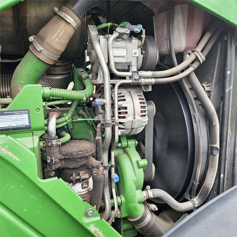 Tractor John Deere 6210 R: foto 24