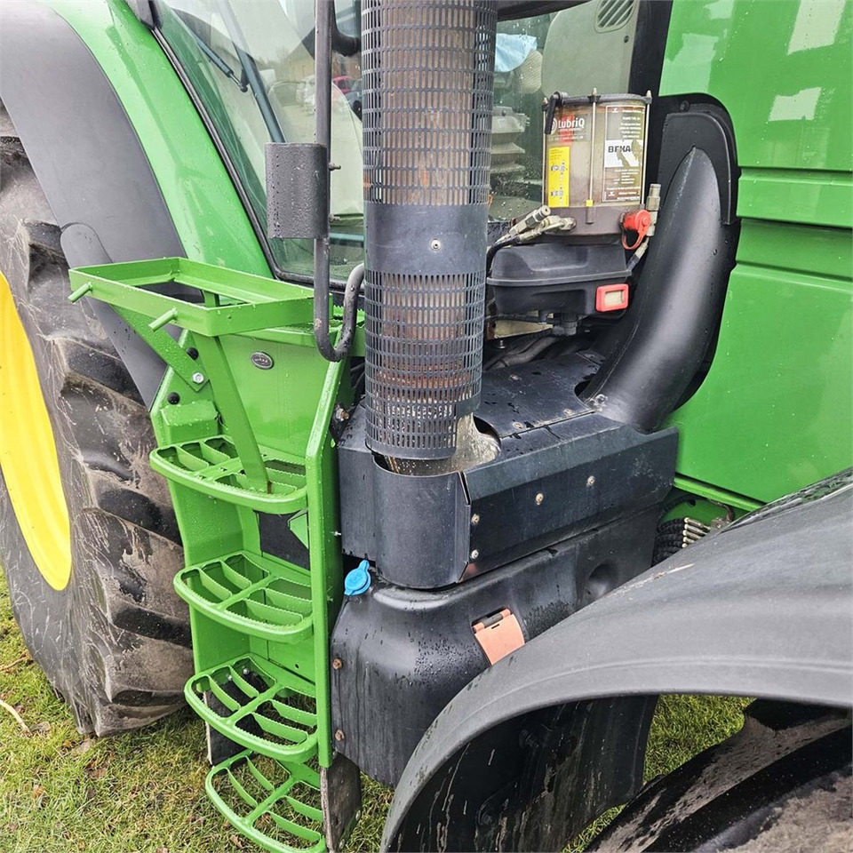 Tractor John Deere 6210 R: foto 30