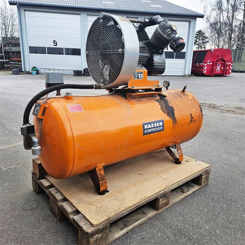 KAESER EPC 840-250 - Compresor de aire: foto 1 KAESER EPC 840-250 - Compresor de aire: foto 1
