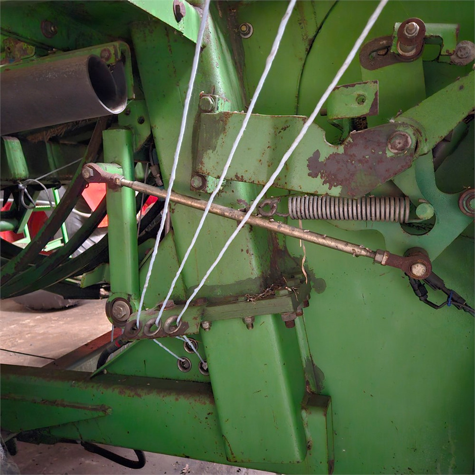 Maquinaria de henificación Krone Big Pack 12130: foto 37