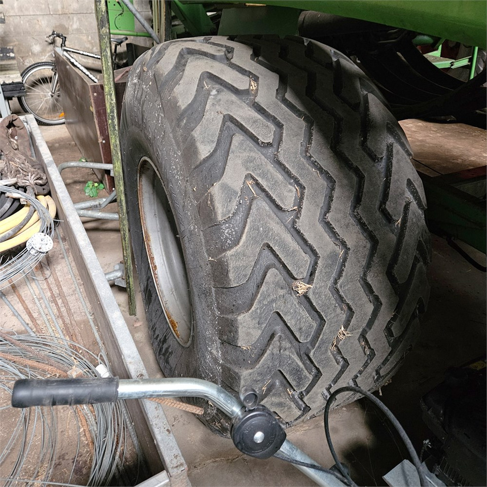 Maquinaria de henificación Krone Big Pack 12130: foto 32