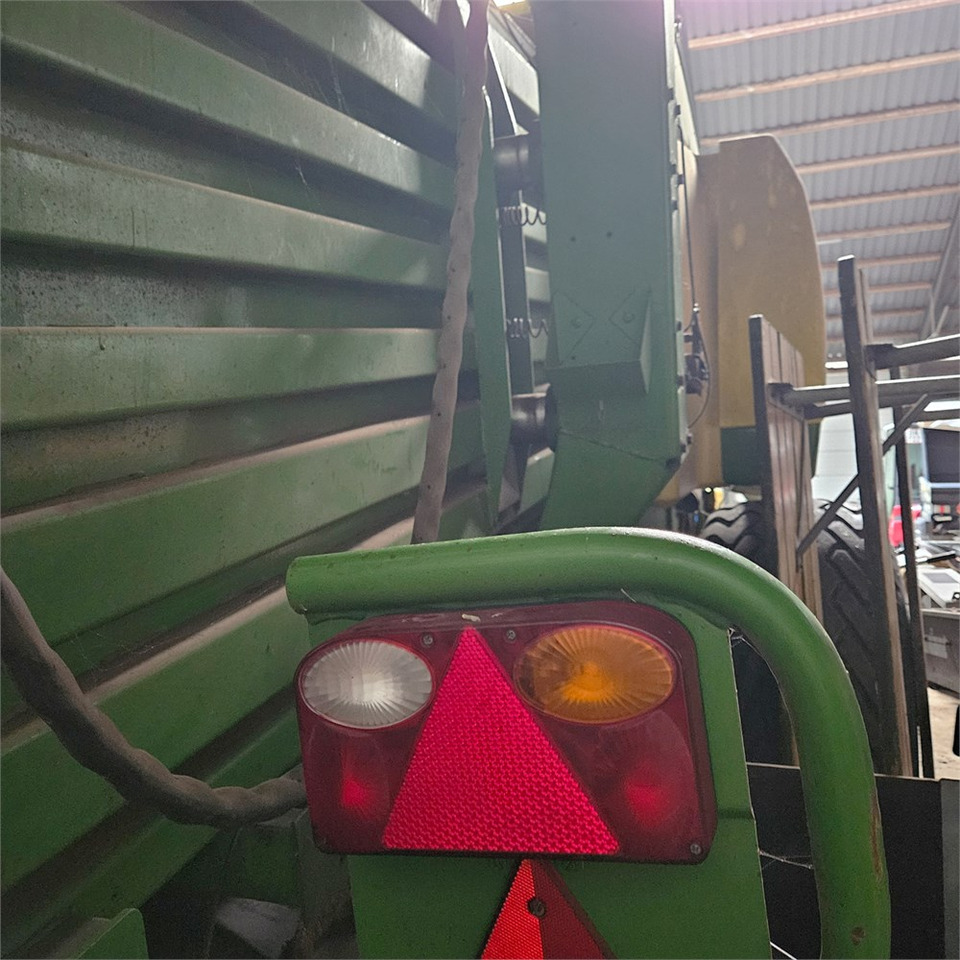 Maquinaria de henificación Krone Big Pack 12130: foto 10