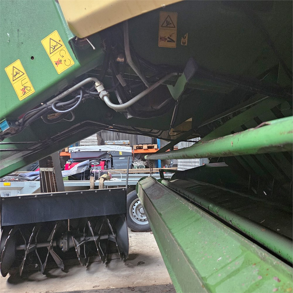 Maquinaria de henificación Krone Big Pack 12130: foto 23