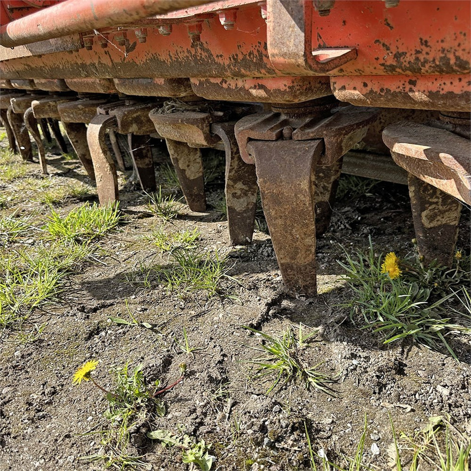 Maquinaria de siembra Kuhn Venta TI 301: foto 15