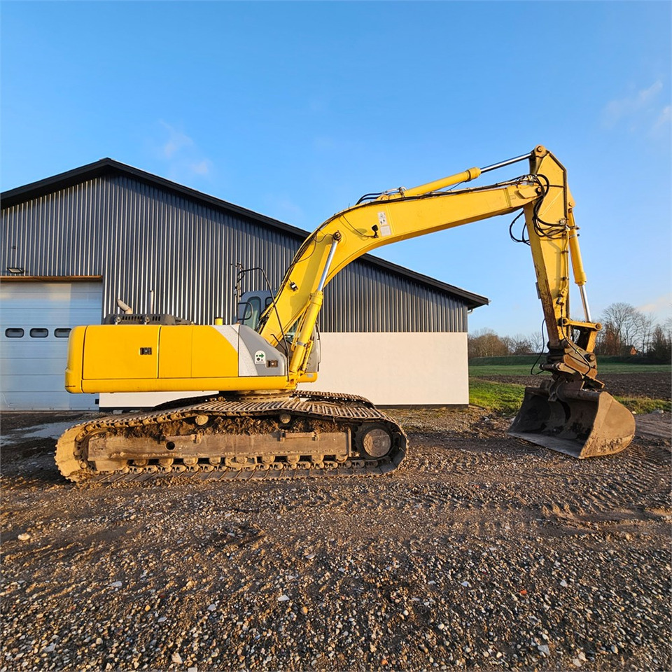New Holland E 305 - Excavadora de cadenas: foto 5 New Holland E 305 - Excavadora de cadenas: foto 5