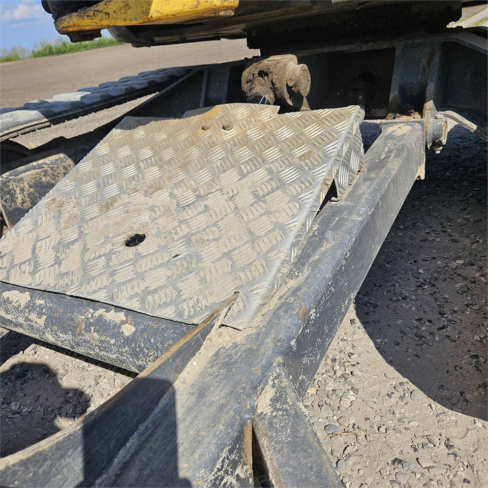 Miniexcavadora New Holland E39 B: foto 42 Miniexcavadora New Holland E39 B: foto 42