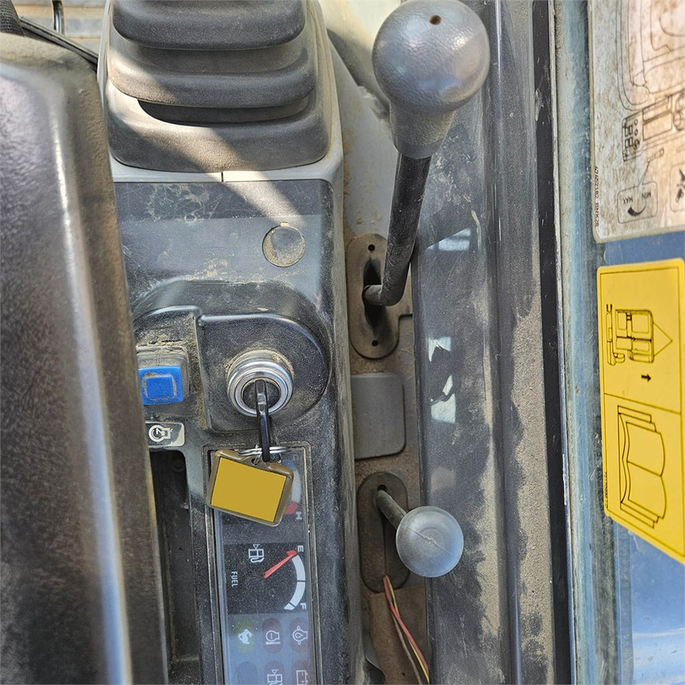 Miniexcavadora New Holland E39 B: foto 14 Miniexcavadora New Holland E39 B: foto 14