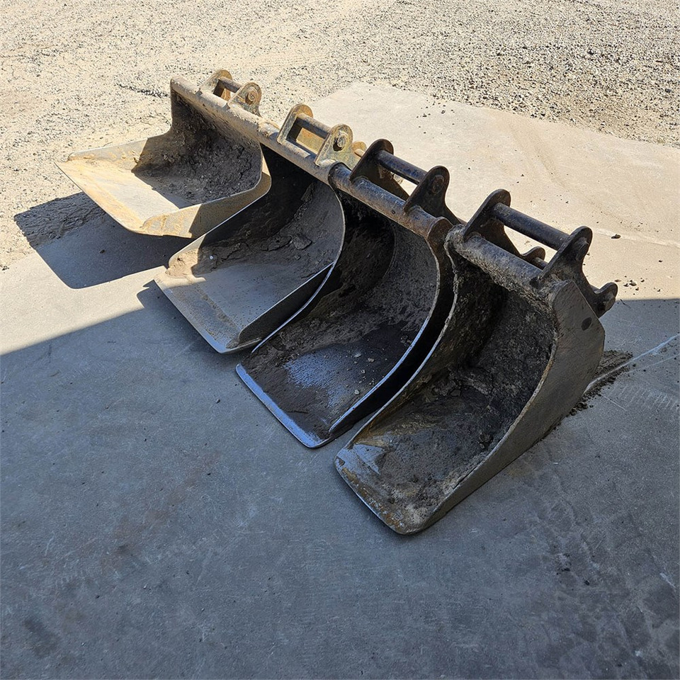 Miniexcavadora New Holland E39 B: foto 28 Miniexcavadora New Holland E39 B: foto 28