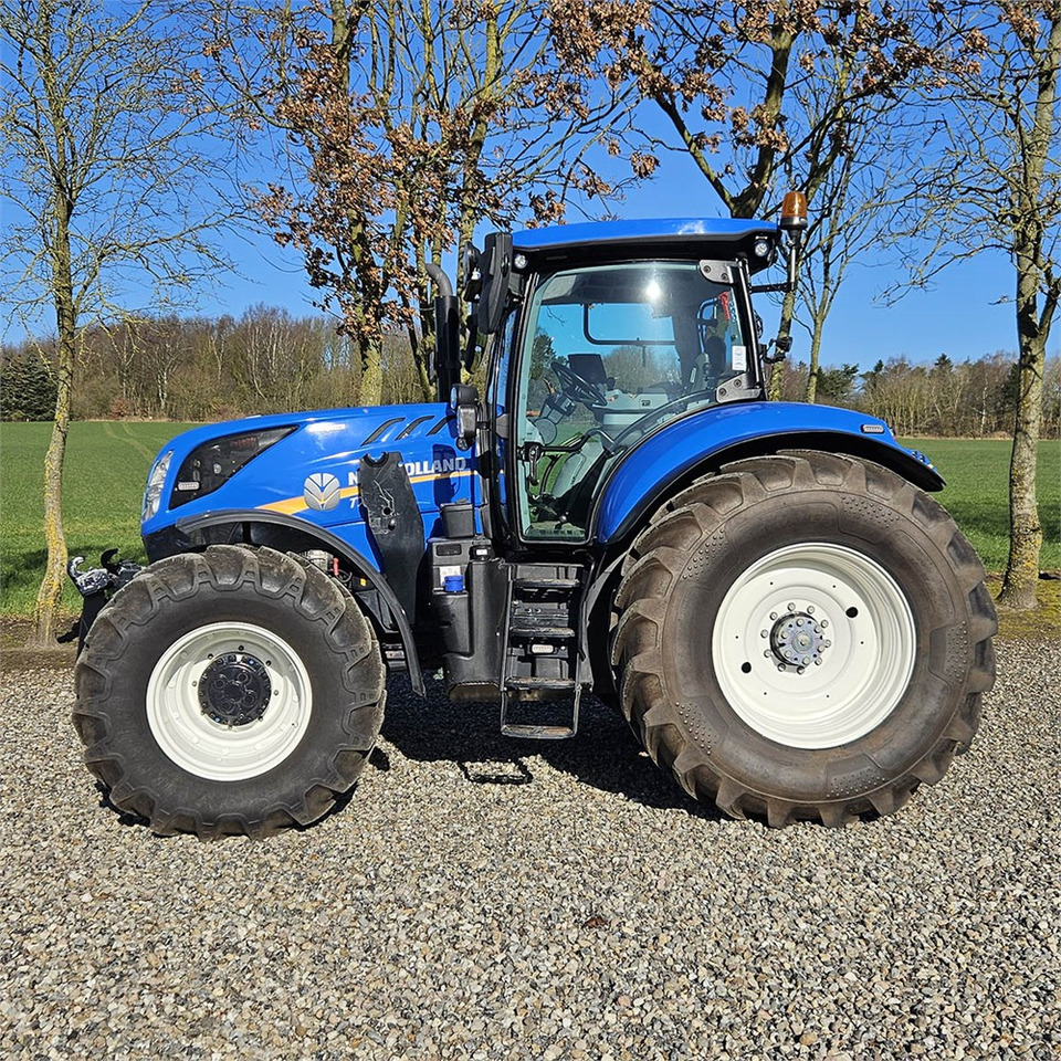New Holland T7.270 - Tractor: foto 2 New Holland T7.270 - Tractor: foto 2