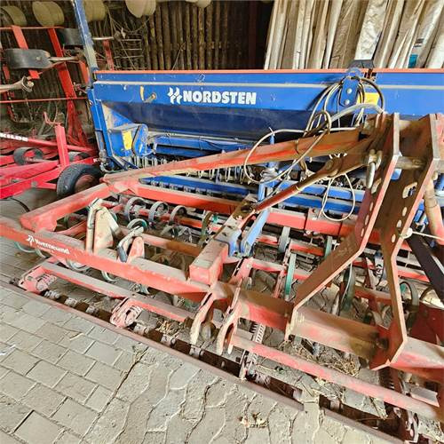 Nordsten NS 3040 - Maquinaria de siembra: foto 4 Nordsten NS 3040 - Maquinaria de siembra: foto 4