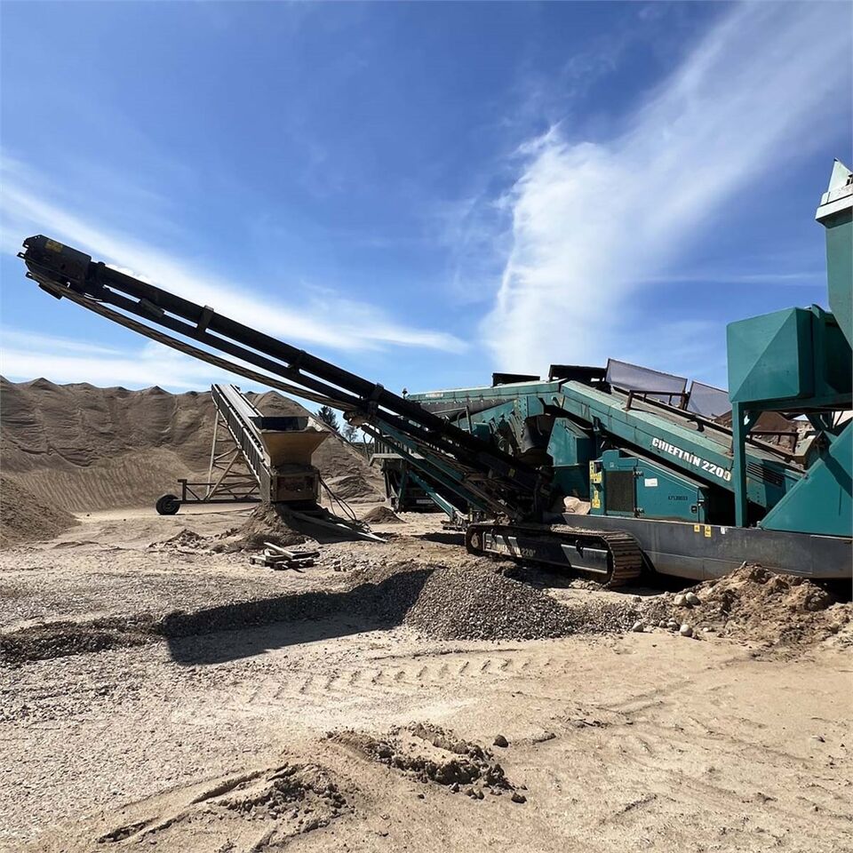 Powerscreen Chieftain 2200 - Cribadora: foto 3 Powerscreen Chieftain 2200 - Cribadora: foto 3