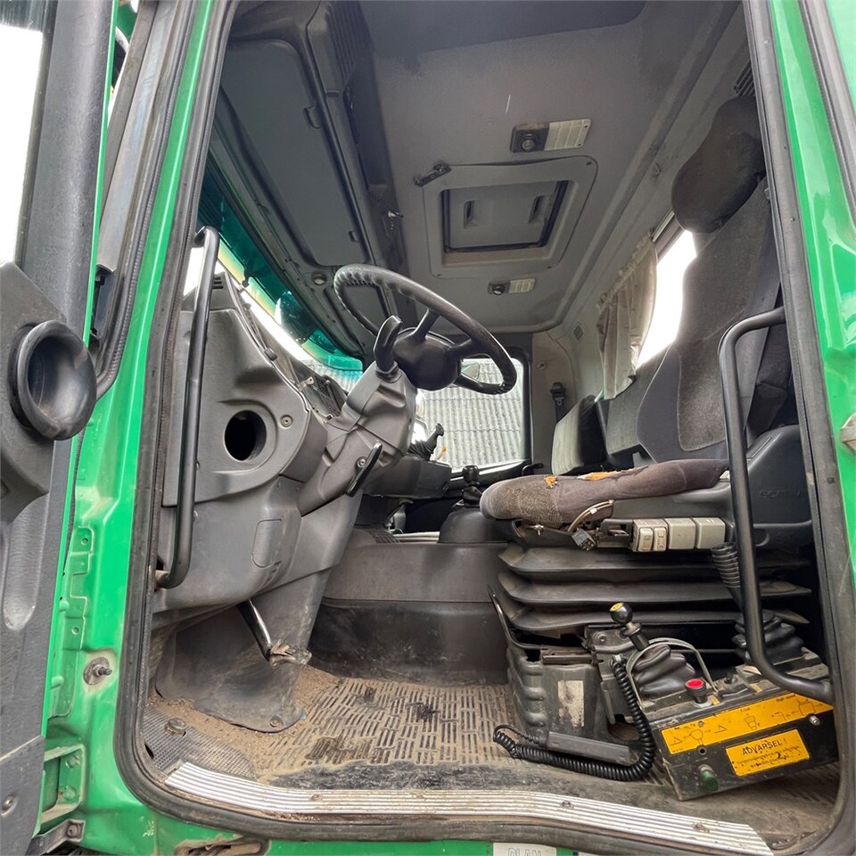 Leasing financiero de Scania 124G leasing Scania 124G: foto 17