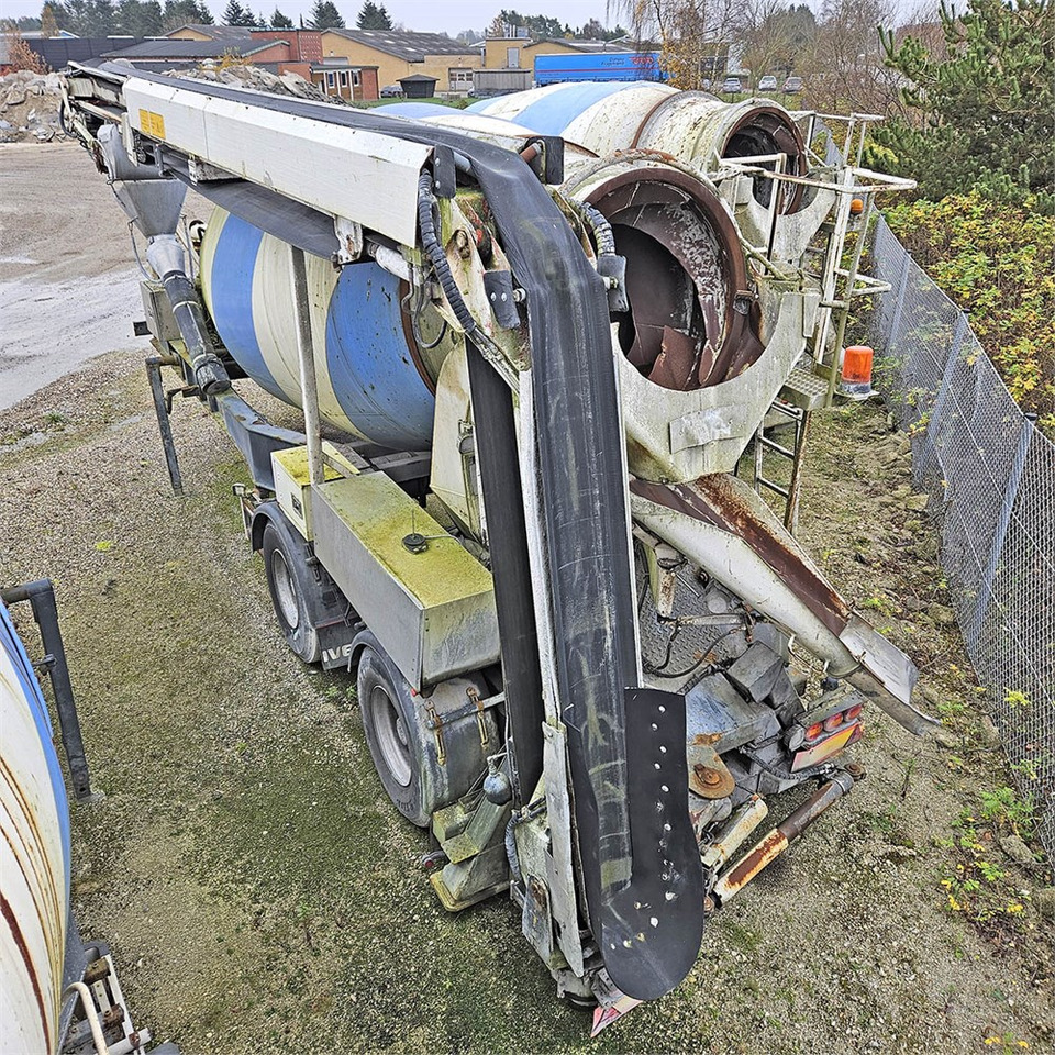 Schwing Stetter 10m3 - Semirremolque hormigonera: foto 4 Schwing Stetter 10m3 - Semirremolque hormigonera: foto 4