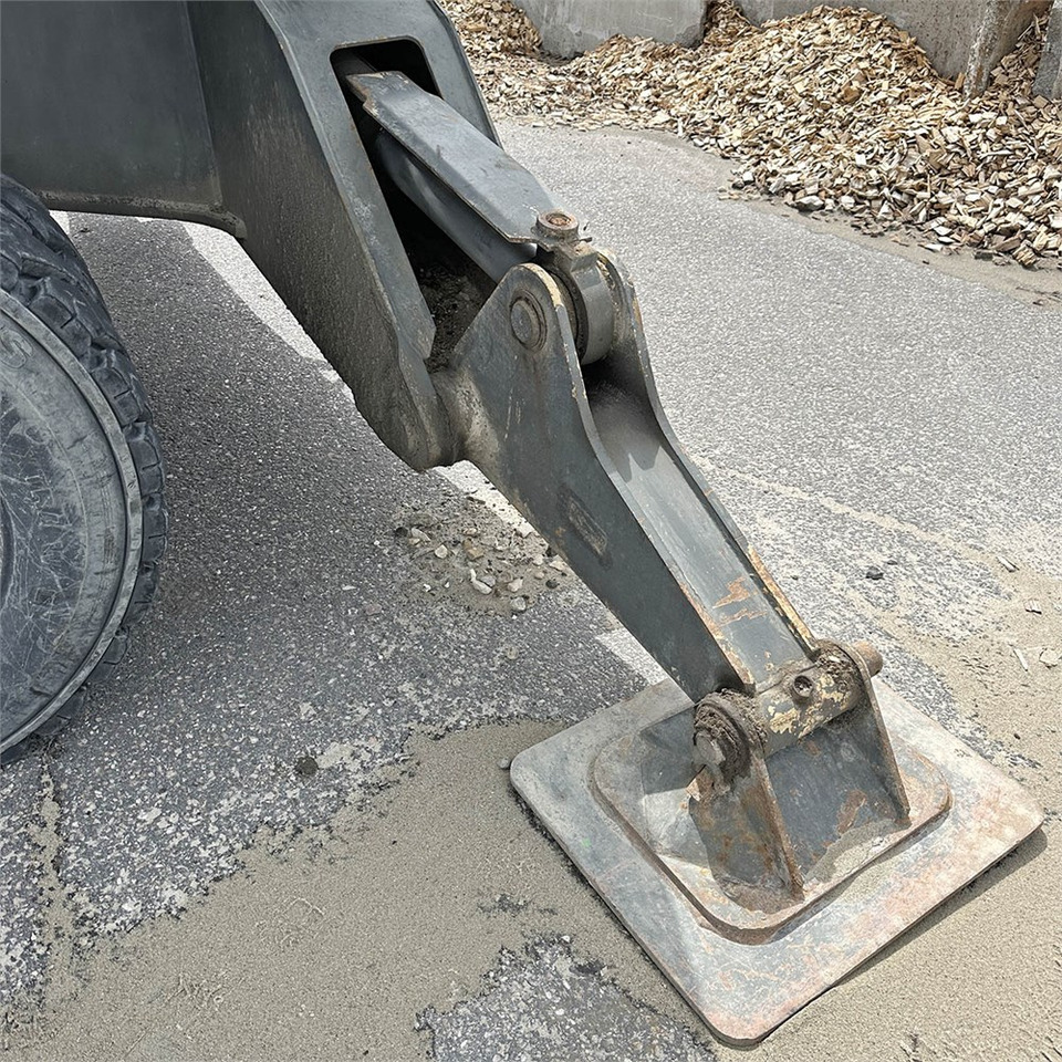 Manipulador de materiales Sennebogen 835M: foto 48