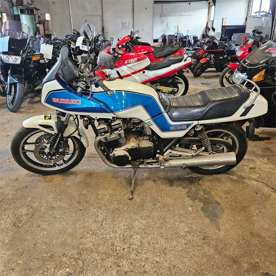 Suzuki GSX 1100 ES - Motocicleta: foto 4 Suzuki GSX 1100 ES - Motocicleta: foto 4