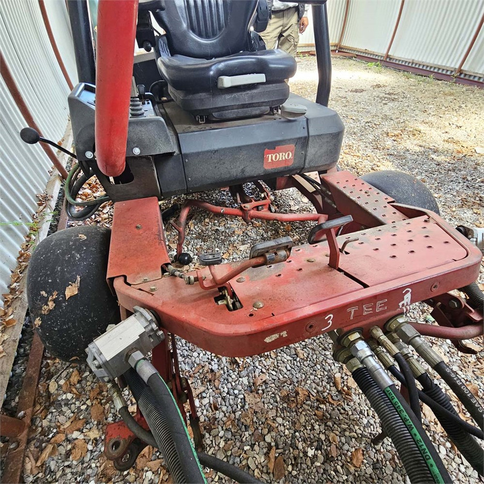 Toro Greensmaster 3250-D - Cortacésped: foto 4 Toro Greensmaster 3250-D - Cortacésped: foto 4