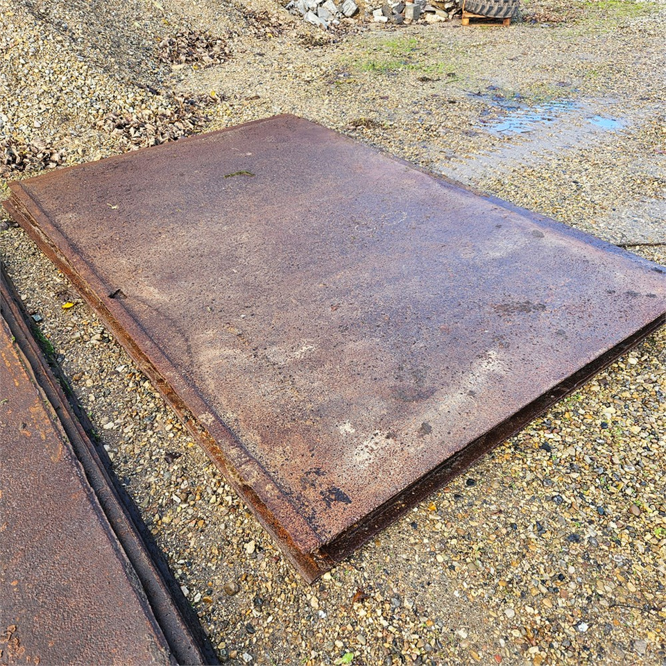 Unknown 6 mm - Equipo de construcción: foto 2 Unknown 6 mm - Equipo de construcción: foto 2