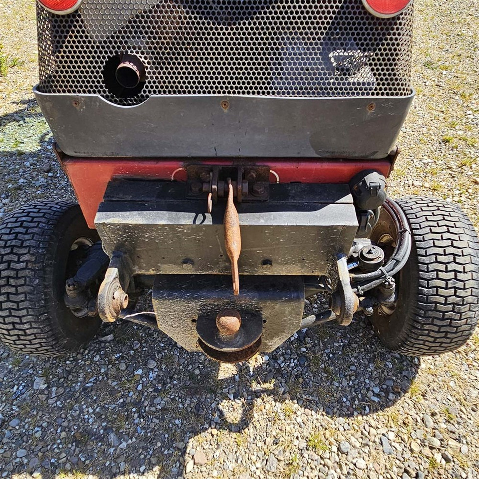 Vehículo municipal Toro Groundsmaster 228 D: foto 22