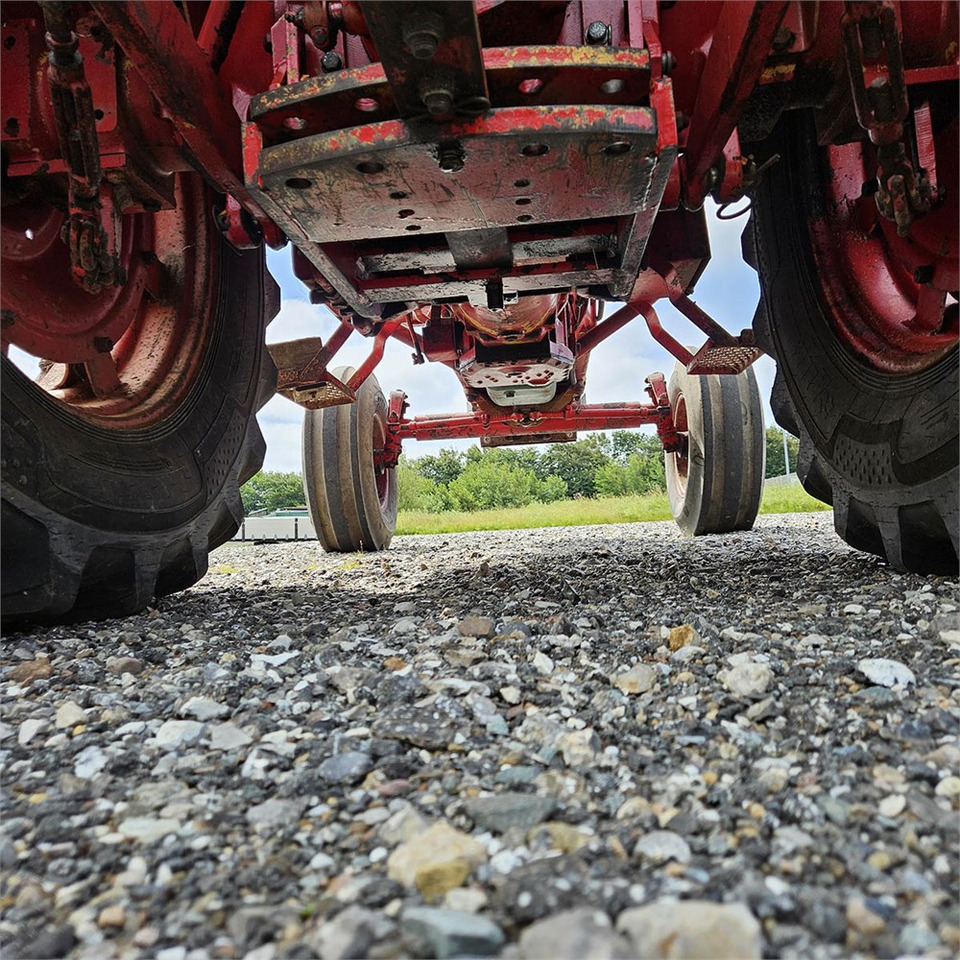 Tractor Volvo 650: foto 46 Tractor Volvo 650: foto 46