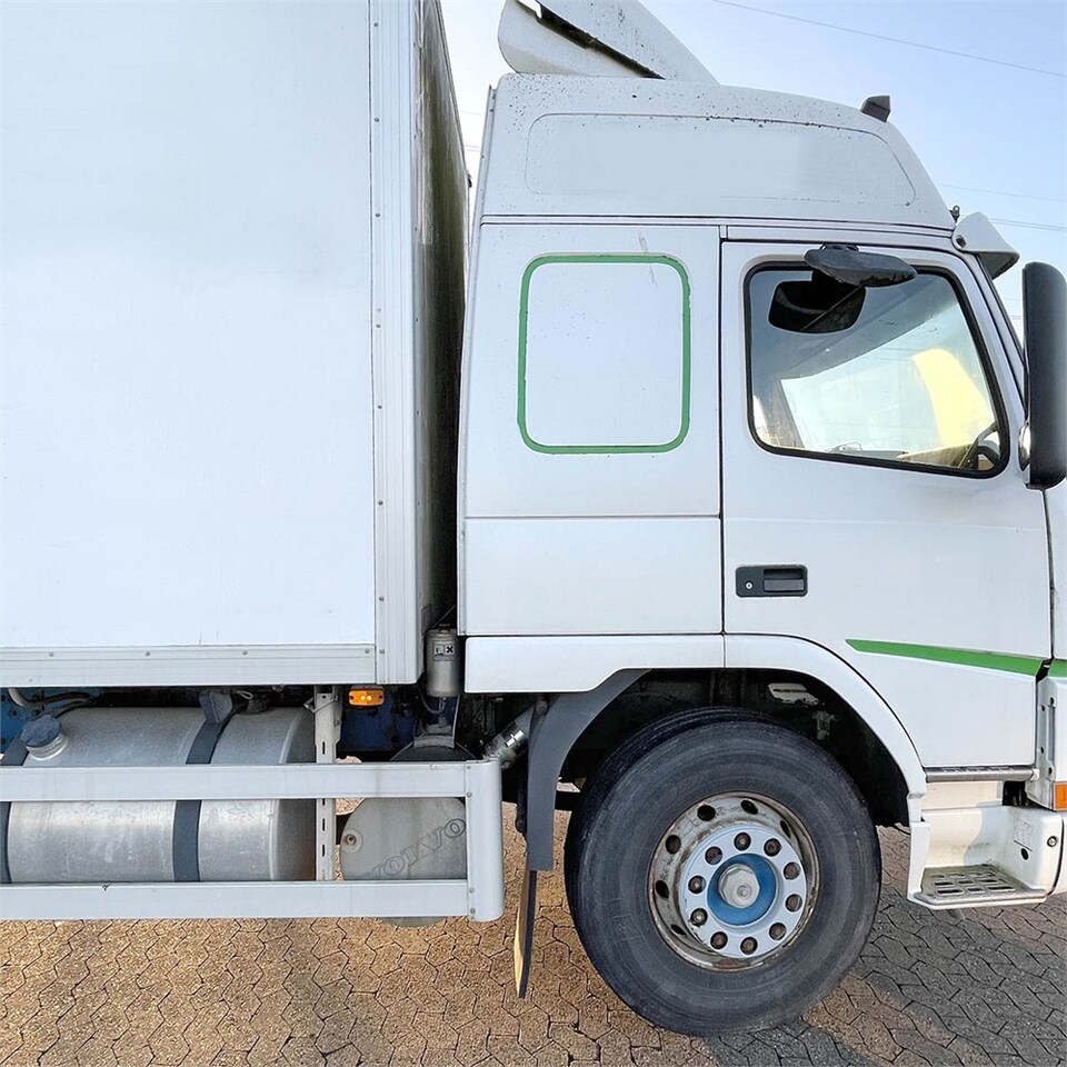 Leasing financiero de Volvo FM12 leasing Volvo FM12: foto 19