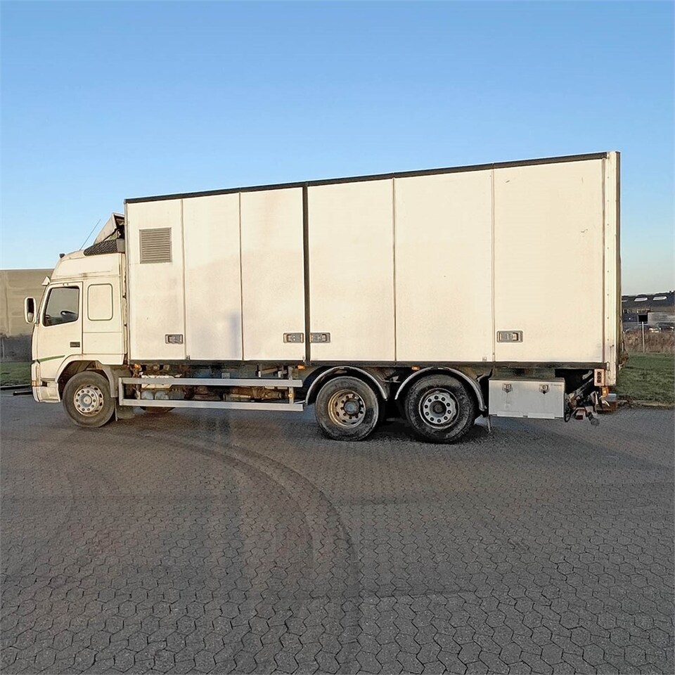 Leasing financiero de Volvo FM12 leasing Volvo FM12: foto 10