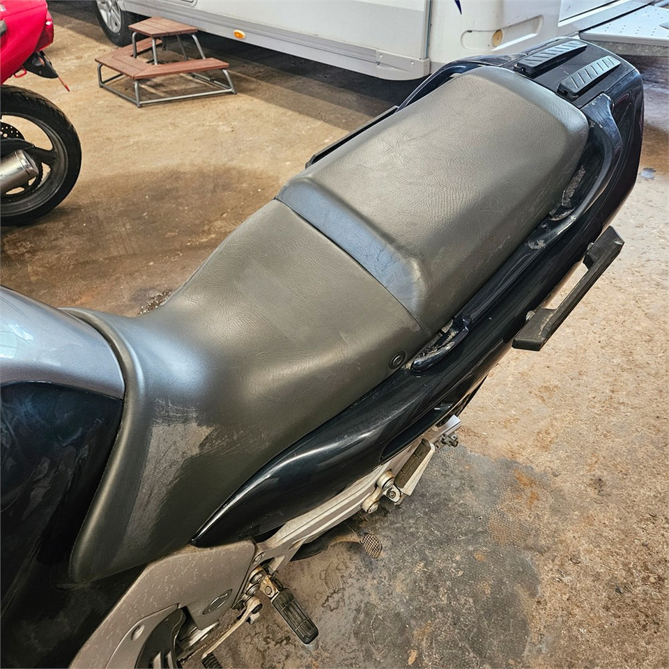 Motocicleta Yamaha GTS 1000: foto 9