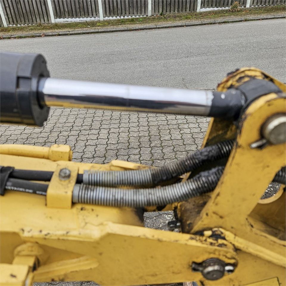 Miniexcavadora Yanmar SV08-1A (S): foto 12 Miniexcavadora Yanmar SV08-1A (S): foto 12