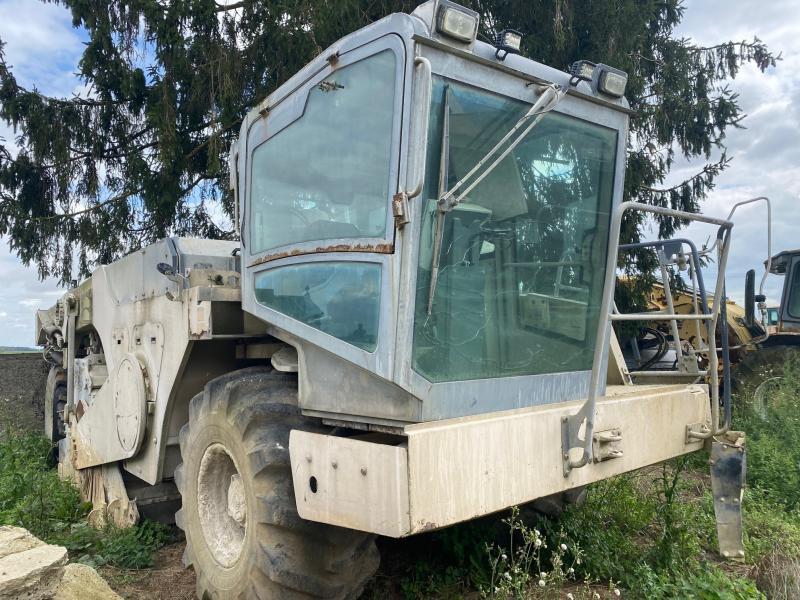 WIRTGEN WR 2400 - Estabilizador de suelos: foto 4 WIRTGEN WR 2400 - Estabilizador de suelos: foto 4