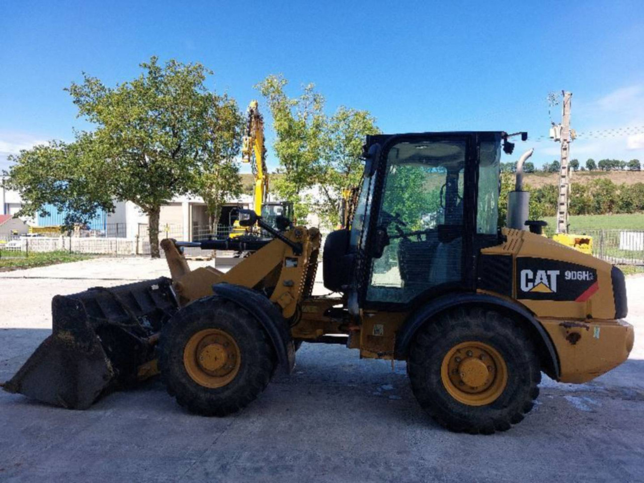 CAT 906H2 - Cargadora de ruedas: foto 1 CAT 906H2 - Cargadora de ruedas: foto 1