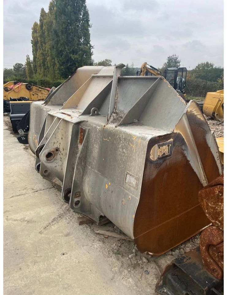 CAT 966/972/5200L/GODET/LAME - Cazo cargador: foto 1 CAT 966/972/5200L/GODET/LAME - Cazo cargador: foto 1