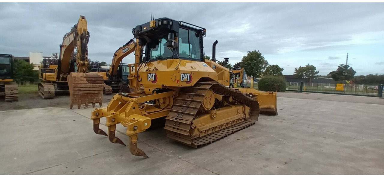 CAT D5 - Bulldozer: foto 3 CAT D5 - Bulldozer: foto 3