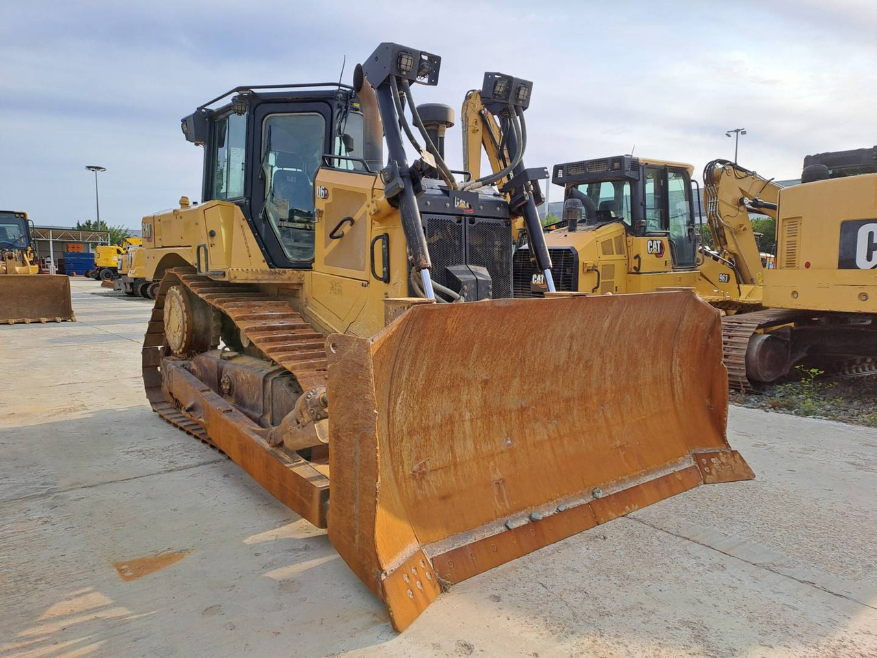 CAT D6 XE - Bulldozer: foto 2 CAT D6 XE - Bulldozer: foto 2