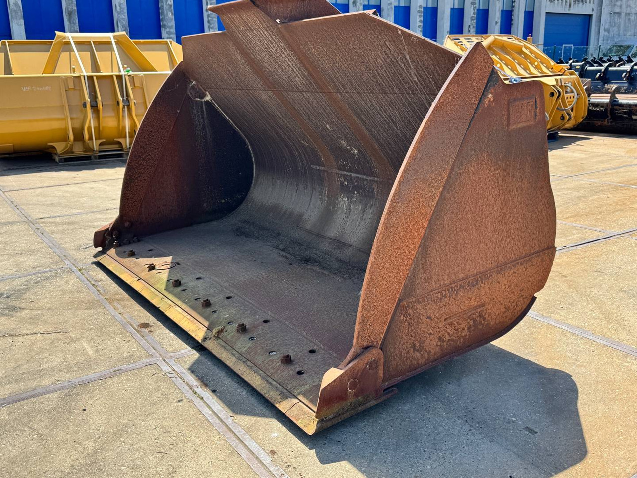 CAT MATERIAL HANDLER/ 4.6M3 / FOR FUSION COUPLER - Cazo: foto 1 CAT MATERIAL HANDLER/ 4.6M3 / FOR FUSION COUPLER - Cazo: foto 1