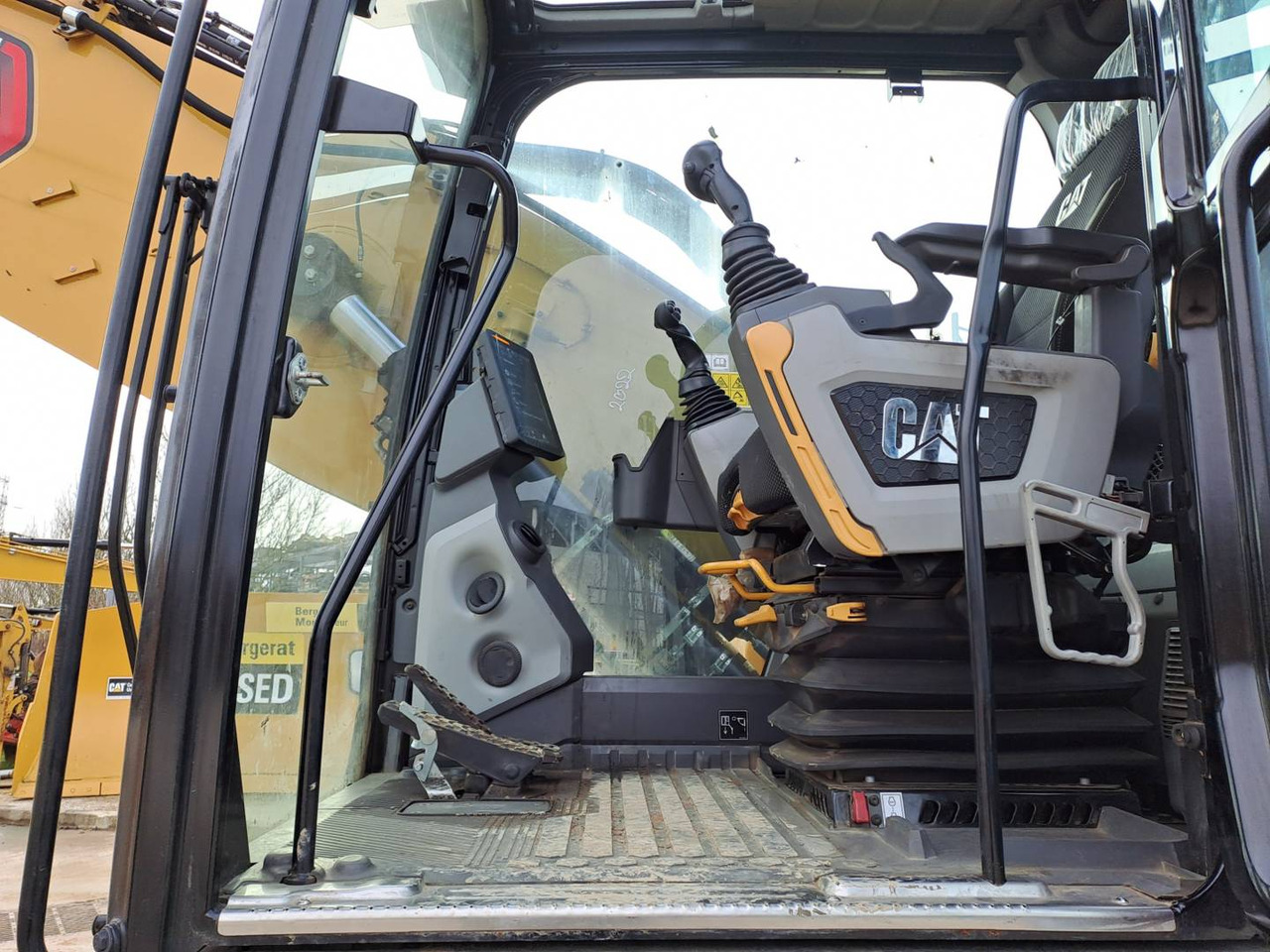 Excavadora de ruedas CAT MH3022: foto 22