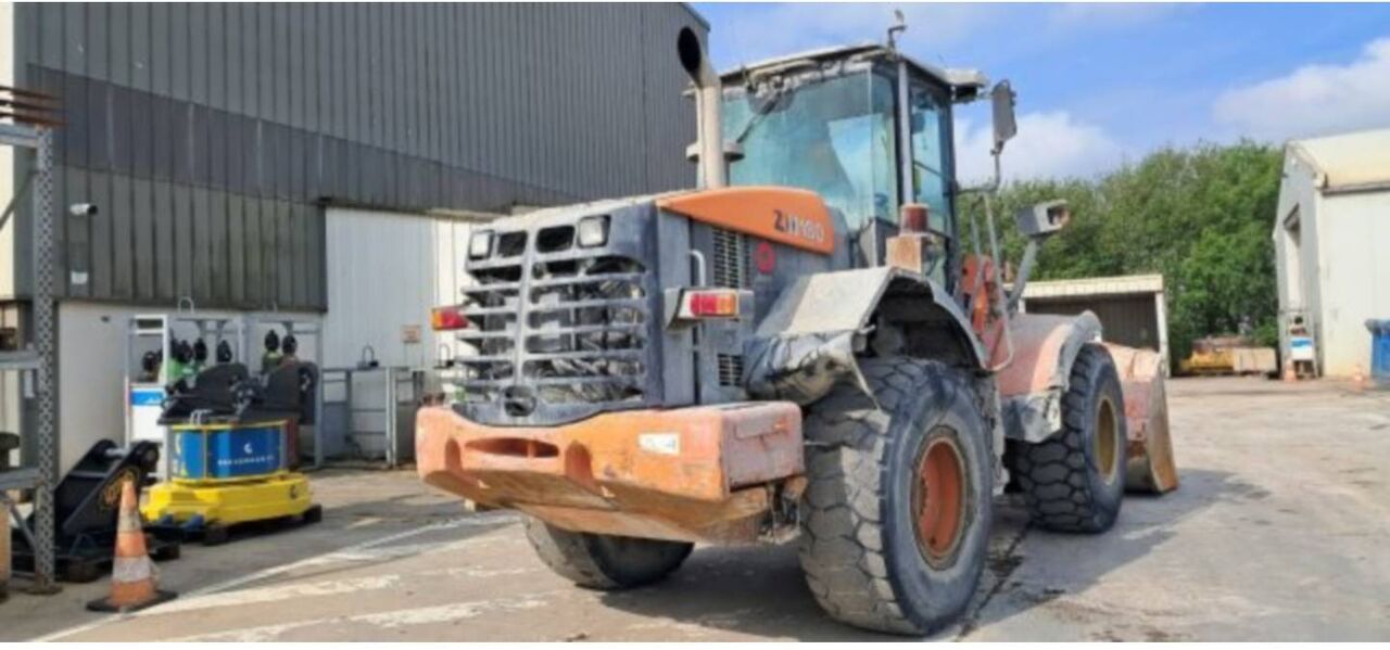 HITACHI ZW180 - Cargadora de ruedas: foto 3 HITACHI ZW180 - Cargadora de ruedas: foto 3