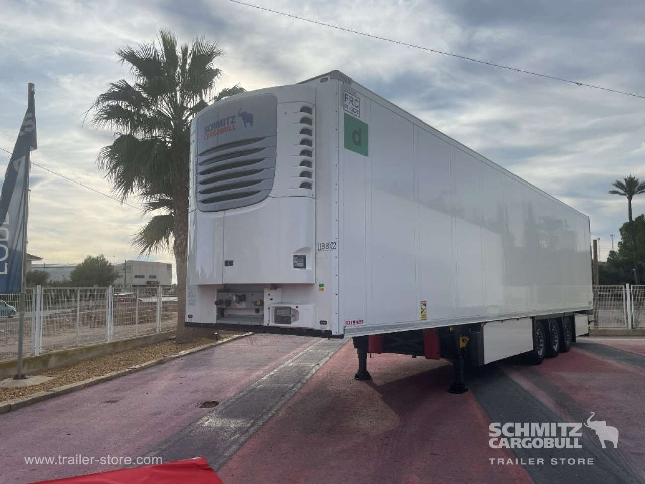 SCHMITZ Semiremolque Frigo Standard - Isotérmico semirremolque: foto 1 SCHMITZ Semiremolque Frigo Standard - Isotérmico semirremolque: foto 1