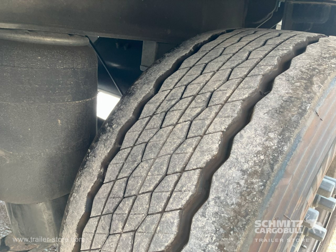 SCHMITZ Semiremolque Frigo Standard - Isotérmico semirremolque: foto 5 SCHMITZ Semiremolque Frigo Standard - Isotérmico semirremolque: foto 5
