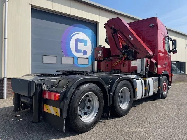 Volvo FH 440 6X2R Euro 5 Kraantrekker - Year 2007 - Ladekran - Crane - Grua HMF 2820 K5 - Remote control - Good condition !! - Cabeza tractora: foto 5 Volvo FH 440 6X2R Euro 5 Kraantrekker - Year 2007 - Ladekran - Crane - Grua HMF 2820 K5 - Remote control - Good condition !! - Cabeza tractora: foto 5