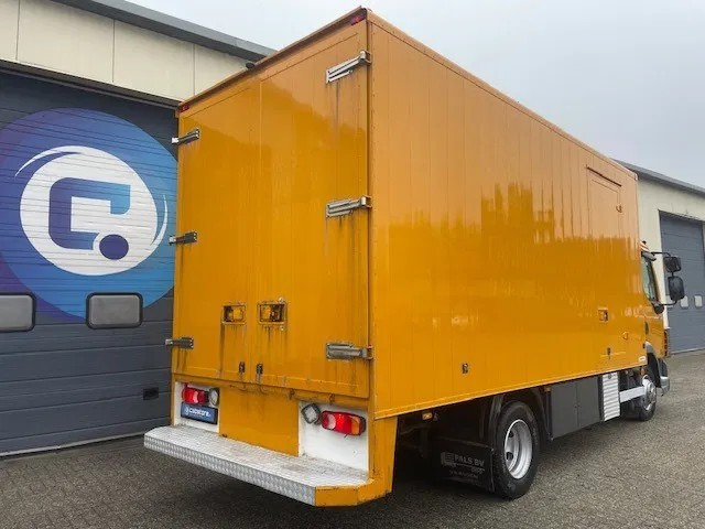 DAF LF 45.160 4x2 Euro 5 EEV - Year 2008 - Mobiele werkplaats - Bakwagen - Closed box - Km 268.123 - Camión caja cerrada: foto 4 DAF LF 45.160 4x2 Euro 5 EEV - Year 2008 - Mobiele werkplaats - Bakwagen - Closed box - Km 268.123 - Camión caja cerrada: foto 4
