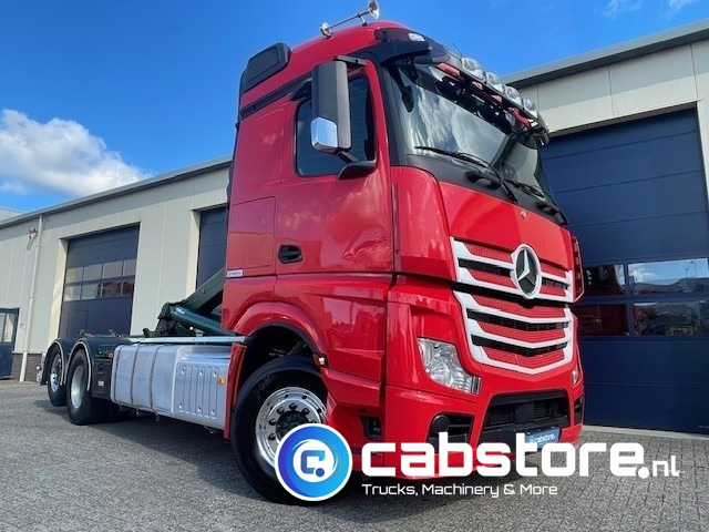 Mercedes-Benz ACTROS 2542 6x2 Euro 6 - HIAB-Multilift 26 Ton's Haakarmsysteem - Containerlift -Bouwjaar 2016 - Km 544.497 - Multibasculante camión: foto 2 Mercedes-Benz ACTROS 2542 6x2 Euro 6 - HIAB-Multilift 26 Ton's Haakarmsysteem - Containerlift -Bouwjaar 2016 - Km 544.497 - Multibasculante camión: foto 2