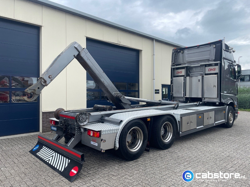 Mercedes-Benz Actros 3363 6x2 Containersysteem - Euro 6 - Bouwjaar 2014 - VDL 21 Ton Haakarmsysteem - 630 Pk Euro 6 - NL Truck - Multibasculante camión: foto 4 Mercedes-Benz Actros 3363 6x2 Containersysteem - Euro 6 - Bouwjaar 2014 - VDL 21 Ton Haakarmsysteem - 630 Pk Euro 6 - NL Truck - Multibasculante camión: foto 4
