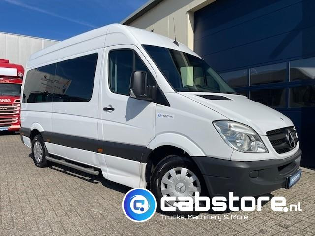 Minibús, Furgoneta de pasajeros Mercedes-Benz SPRINTER 211 CDI - L2/H2- Automatische versnellingsbak - 9 Persoons - Bouwjaar 2009 - APK tot 17-01-2026 ! - Side bars - Privacy glas - Airco: foto 19 Minibús, Furgoneta de pasajeros Mercedes-Benz SPRINTER 211 CDI - L2/H2- Automatische versnellingsbak - 9 Persoons - Bouwjaar 2009 - APK tot 17-01-2026 ! - Side bars - Privacy glas - Airco: foto 19