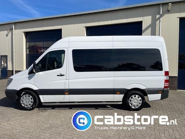 Minibús, Furgoneta de pasajeros Mercedes-Benz SPRINTER 211 CDI - L2/H2- Automatische versnellingsbak - 9 Persoons - Bouwjaar 2009 - APK tot 17-01-2026 ! - Side bars - Privacy glas - Airco: foto 6 Minibús, Furgoneta de pasajeros Mercedes-Benz SPRINTER 211 CDI - L2/H2- Automatische versnellingsbak - 9 Persoons - Bouwjaar 2009 - APK tot 17-01-2026 ! - Side bars - Privacy glas - Airco: foto 6