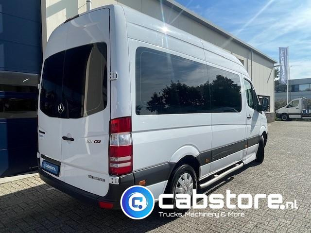 Minibús, Furgoneta de pasajeros Mercedes-Benz SPRINTER 211 CDI - L2/H2- Automatische versnellingsbak - 9 Persoons - Bouwjaar 2009 - APK tot 17-01-2026 ! - Side bars - Privacy glas - Airco: foto 18 Minibús, Furgoneta de pasajeros Mercedes-Benz SPRINTER 211 CDI - L2/H2- Automatische versnellingsbak - 9 Persoons - Bouwjaar 2009 - APK tot 17-01-2026 ! - Side bars - Privacy glas - Airco: foto 18