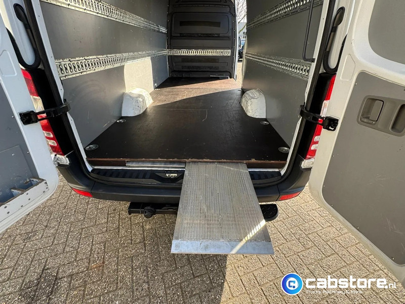 Mercedes-Benz Sprinter 316 CDI L3/H2 316 CDI Euro 5 - L3/H2 - Automaat - Geïntegreerde rijplaten in vloer - Bearlock - Year 2015 - Furgón: foto 5 Mercedes-Benz Sprinter 316 CDI L3/H2 316 CDI Euro 5 - L3/H2 - Automaat - Geïntegreerde rijplaten in vloer - Bearlock - Year 2015 - Furgón: foto 5