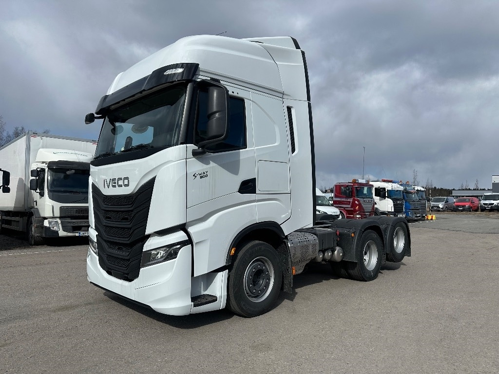 Iveco S-Way AS440S500 UUSI MALLI my 24 - Cabeza tractora: foto 1 Iveco S-Way AS440S500 UUSI MALLI my 24 - Cabeza tractora: foto 1