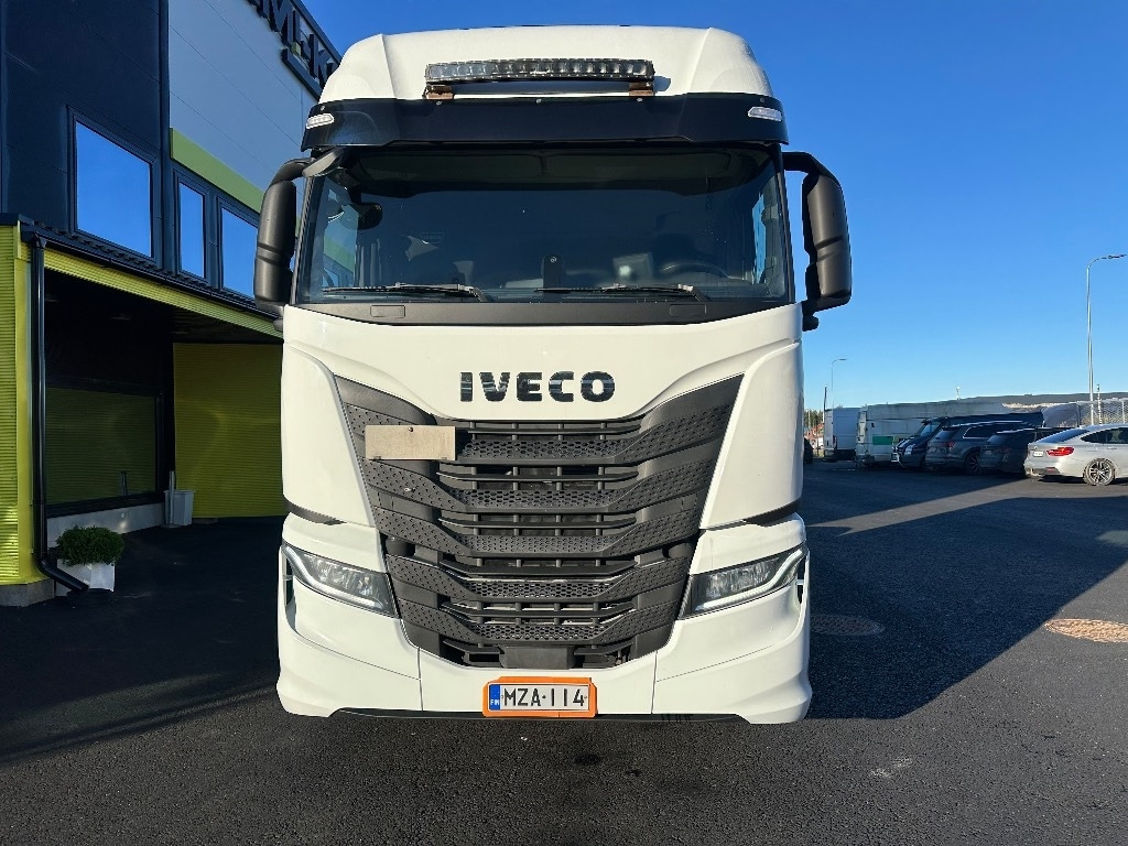 Iveco S-Way AS440X57 TZ/P 6x4 HCT - Cabeza tractora: foto 2 Iveco S-Way AS440X57 TZ/P 6x4 HCT - Cabeza tractora: foto 2